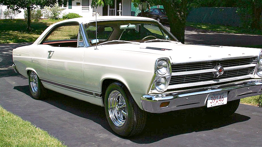 classic car, drum brakes, power front disc brakes, rear drum assemblies, safety upgrade, safety changes,